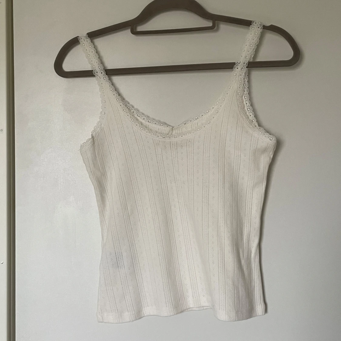 Vit spetskantad linnetopp 157 - 4