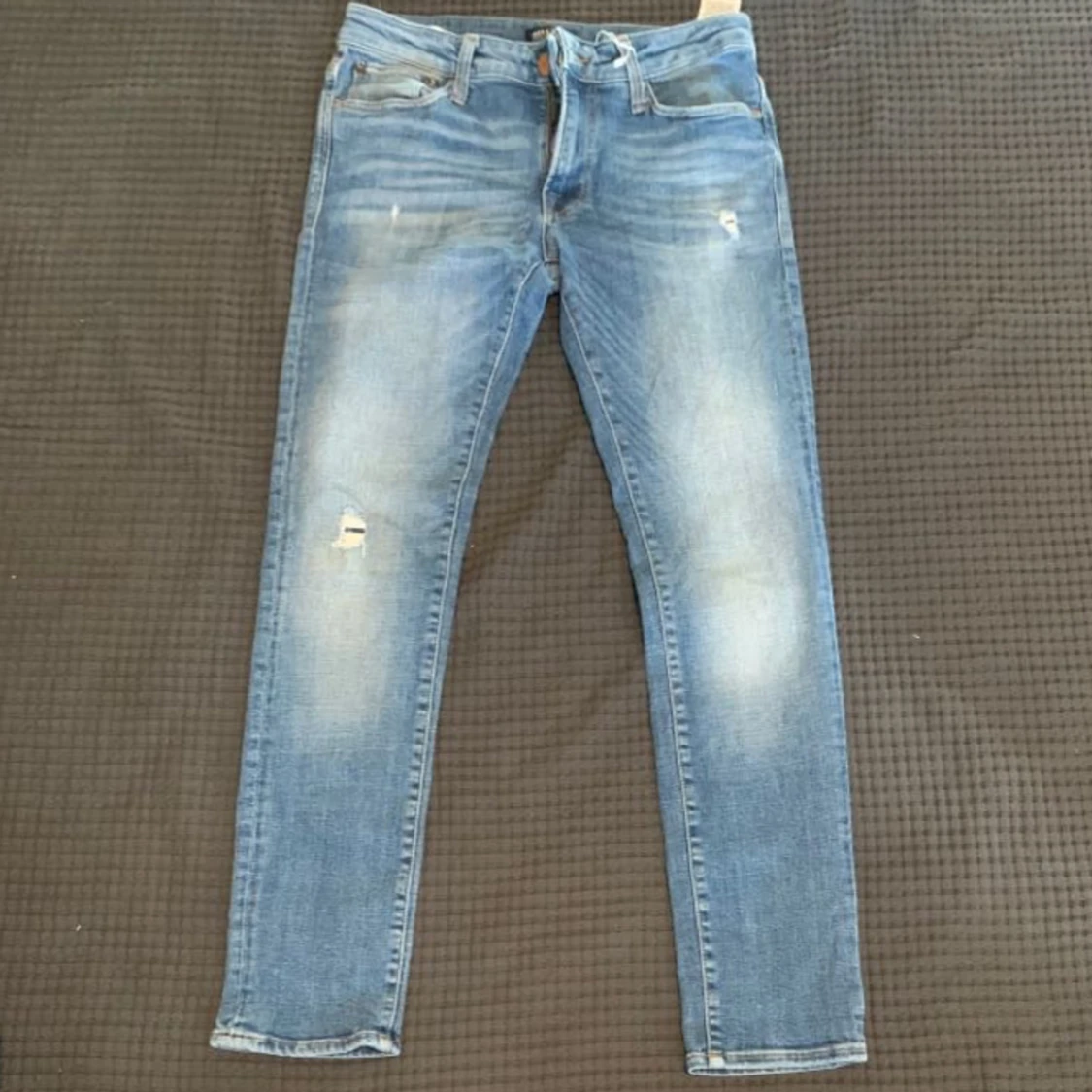 Jack & Jones jeans med slitningar - 1