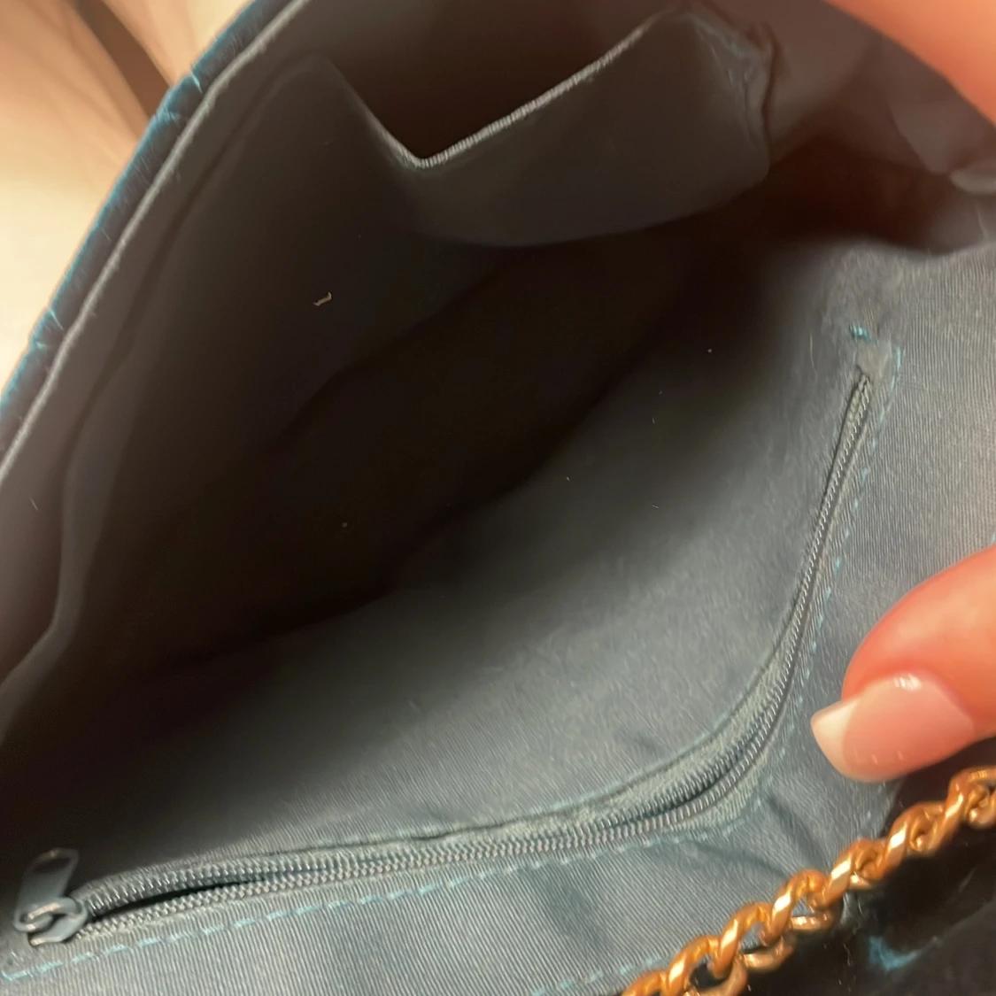 Quiltad blå axelväska Holly & White - 1