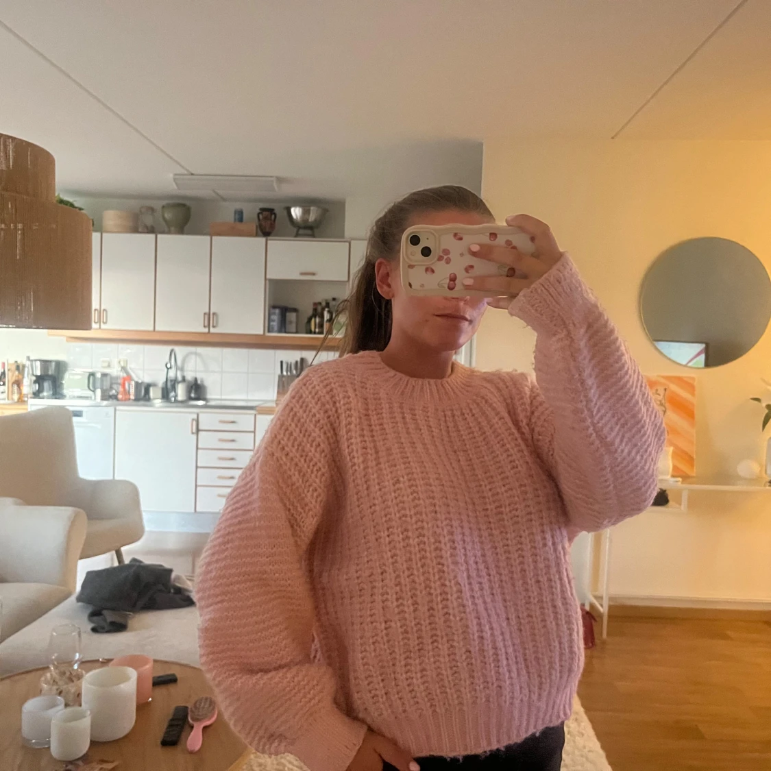 Ljusrosa stickad tröja med loose fit