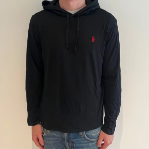 Ralph lauren hoodie - Köp sker via vår hemsida - ricodelluxury.com