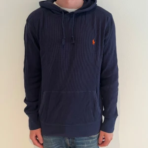 Ralph lauren hoodie - Köp sker via vår hemsida - ricodelluxury.com