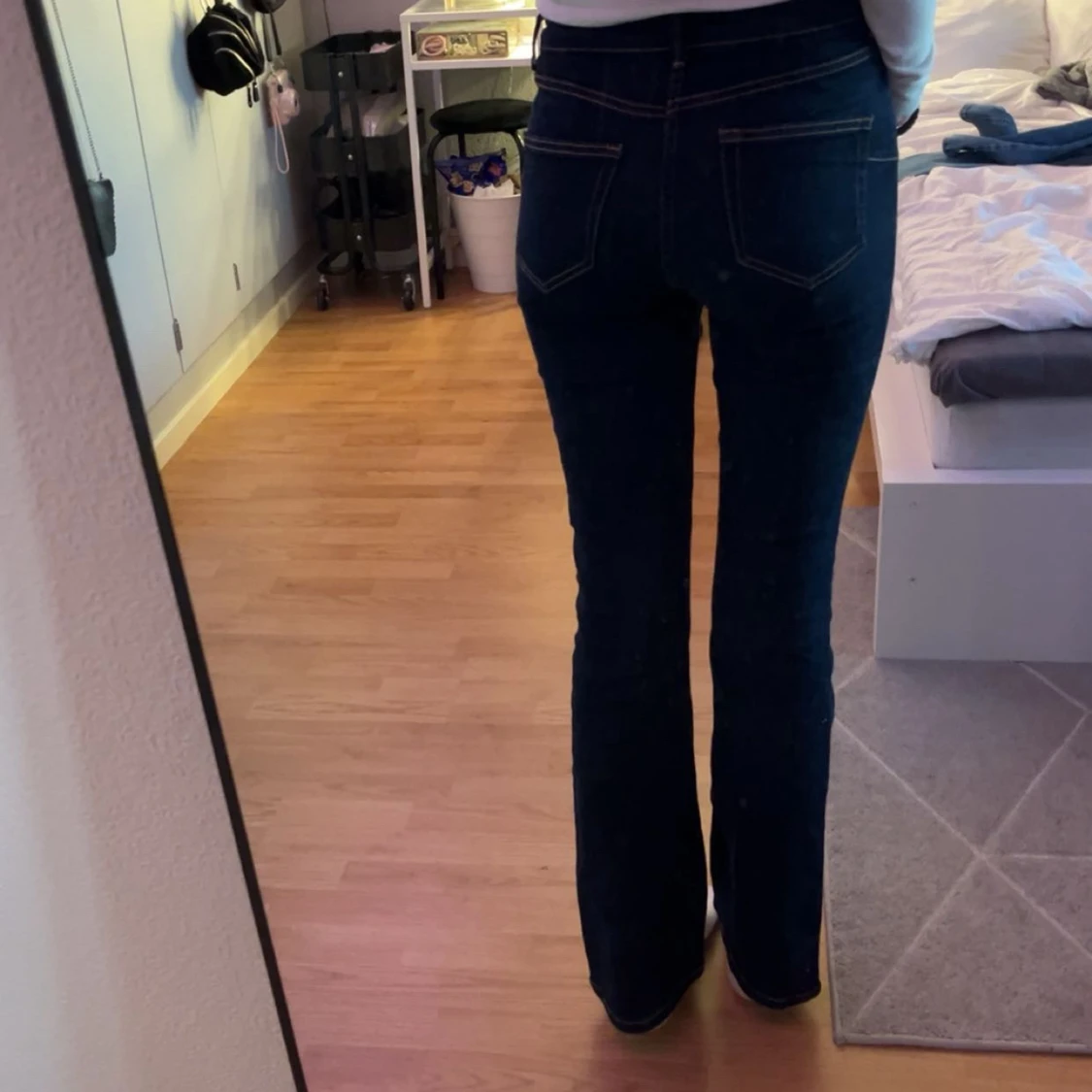 Mörkblå bootcut jeans - 1