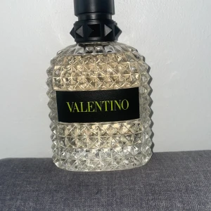 Valentino yellow dream - Helt ny, du får med paket, 100ml