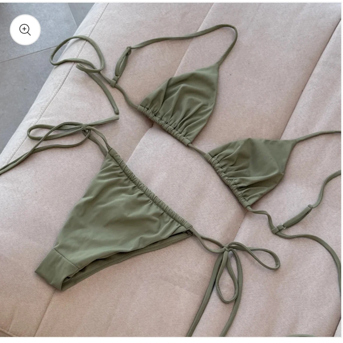 Olivgrön bikini med knytning