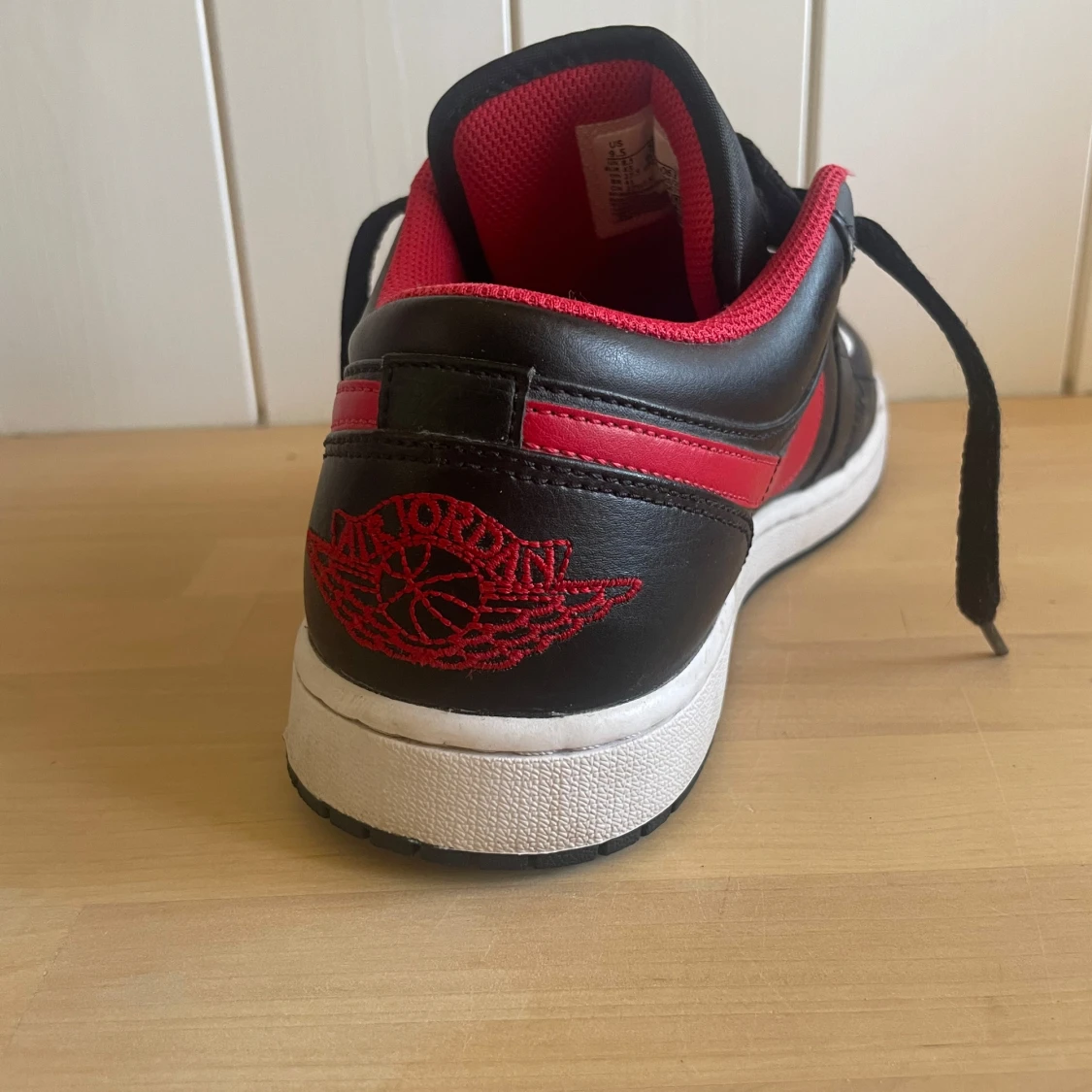 Nike Air Jordan 1 Low svart/röd/vit - 3