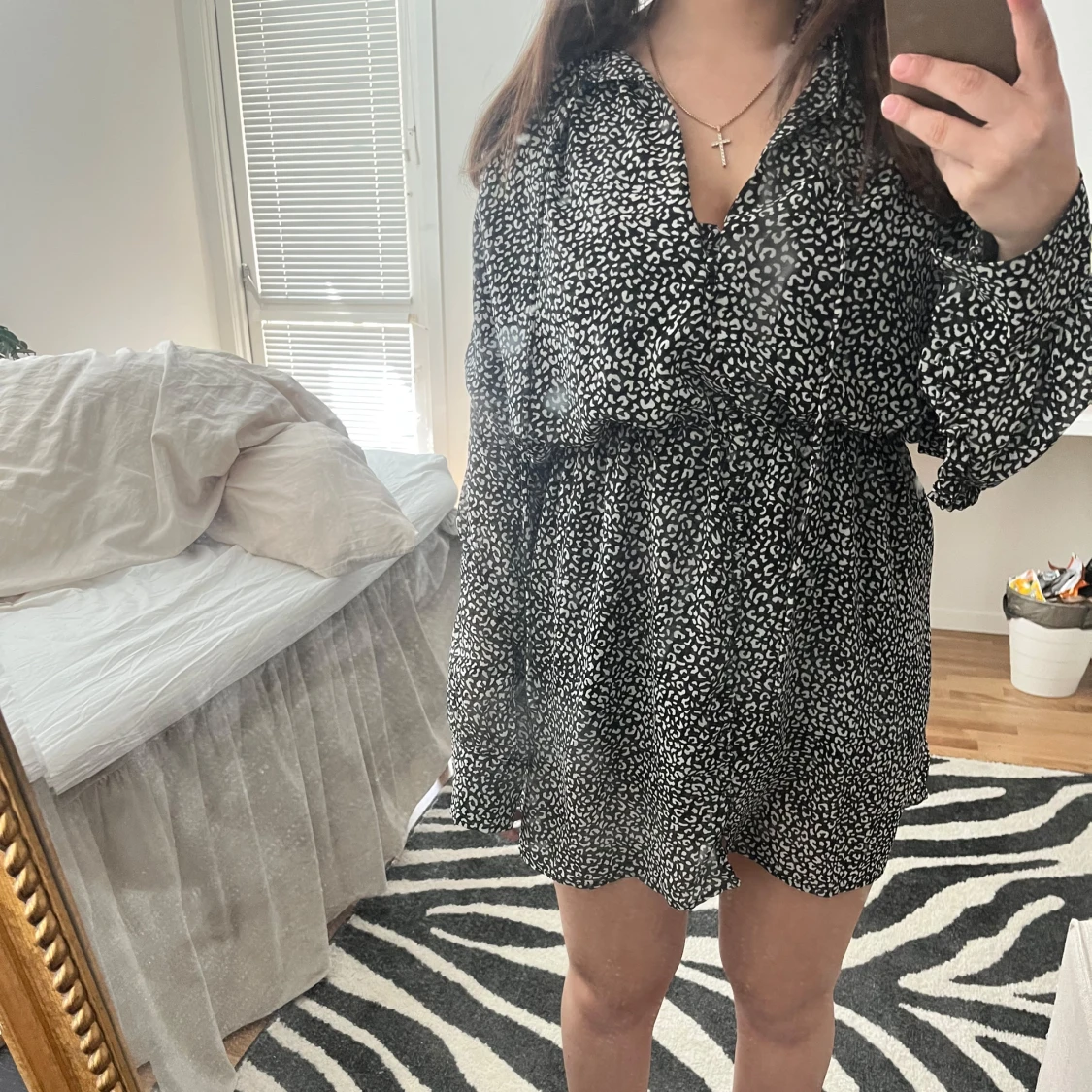 Svartvit kortklänning från Golden Live - 1