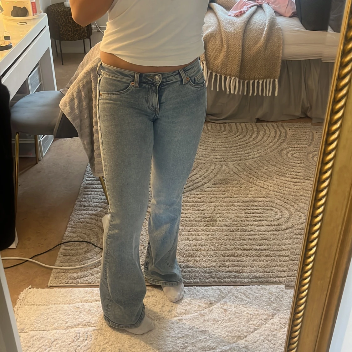 Ljusblå bootcut jeans - 2