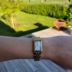 Mockberg timeless - Dam klocka från Mockberg i modell timeless gold. Använd få gånger