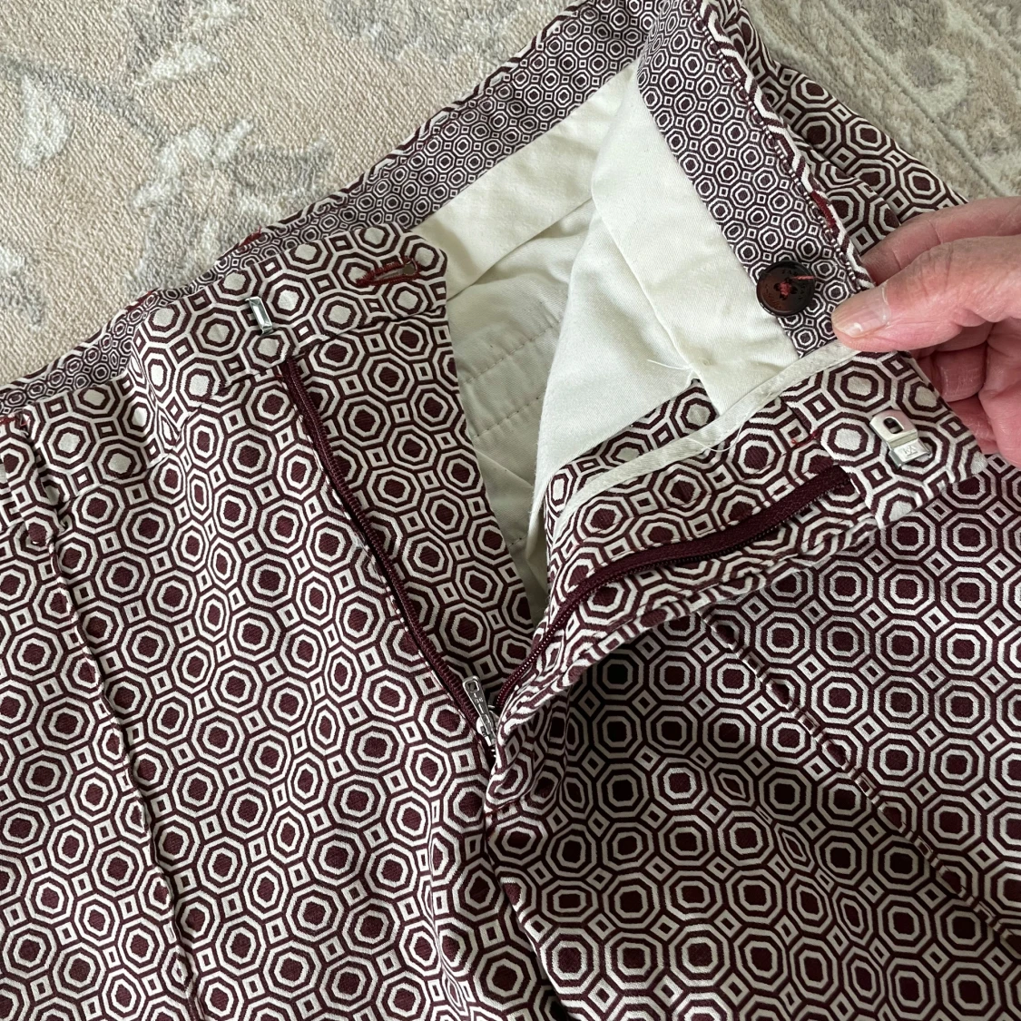 Bruna mönstrade shorts från Zara Man - 4