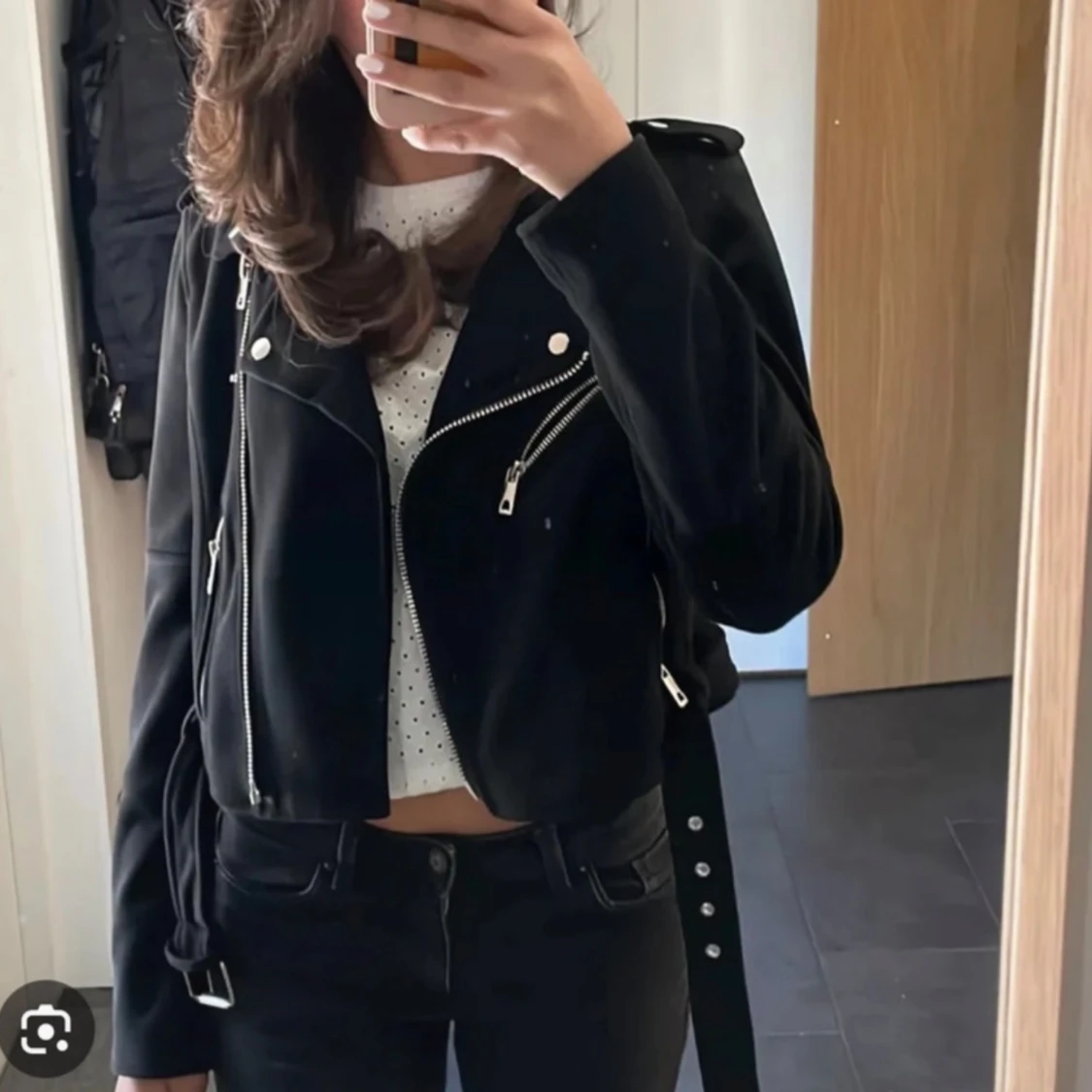 Svart skinnjacka från Pull&Bear - 4