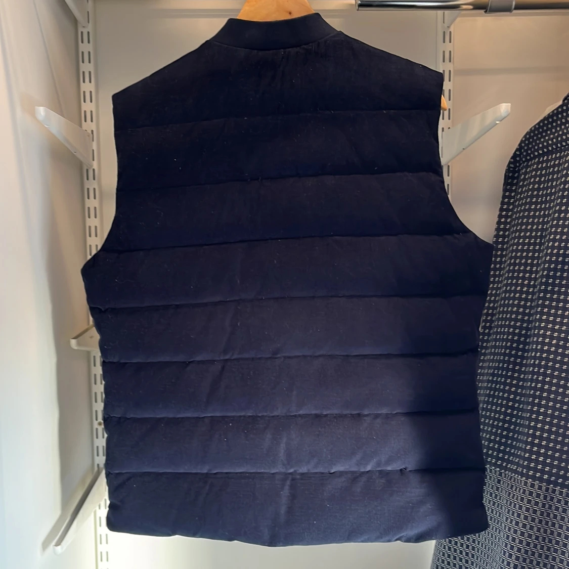 Marinblå dunväst från Stenströms - 2