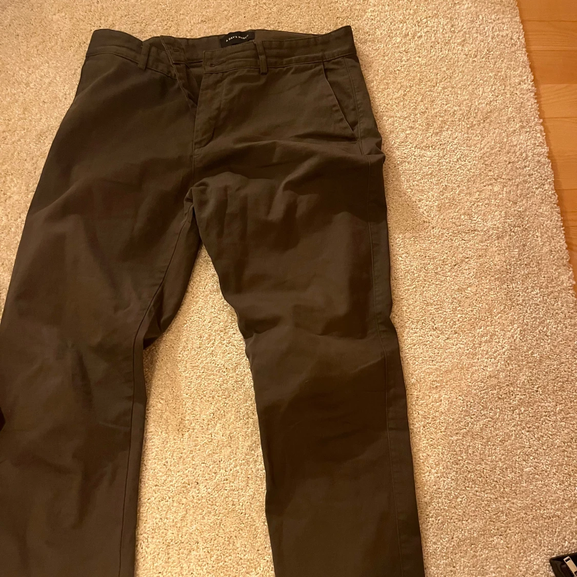 Bruna chinos från A Day's March - 1