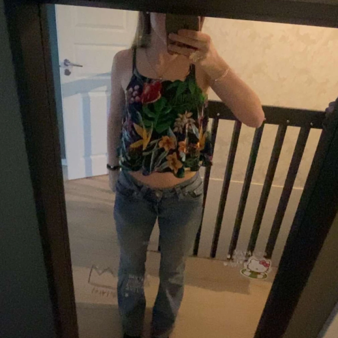 Blommig linnetopp ifrån name it