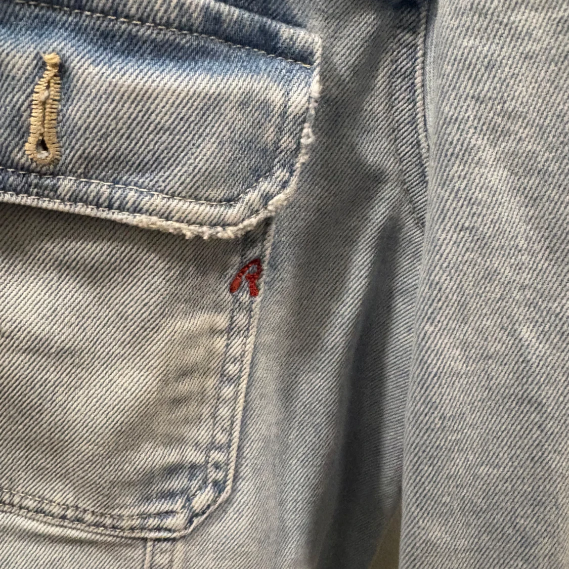 Ljusblå jeansjacka från Replay - 1