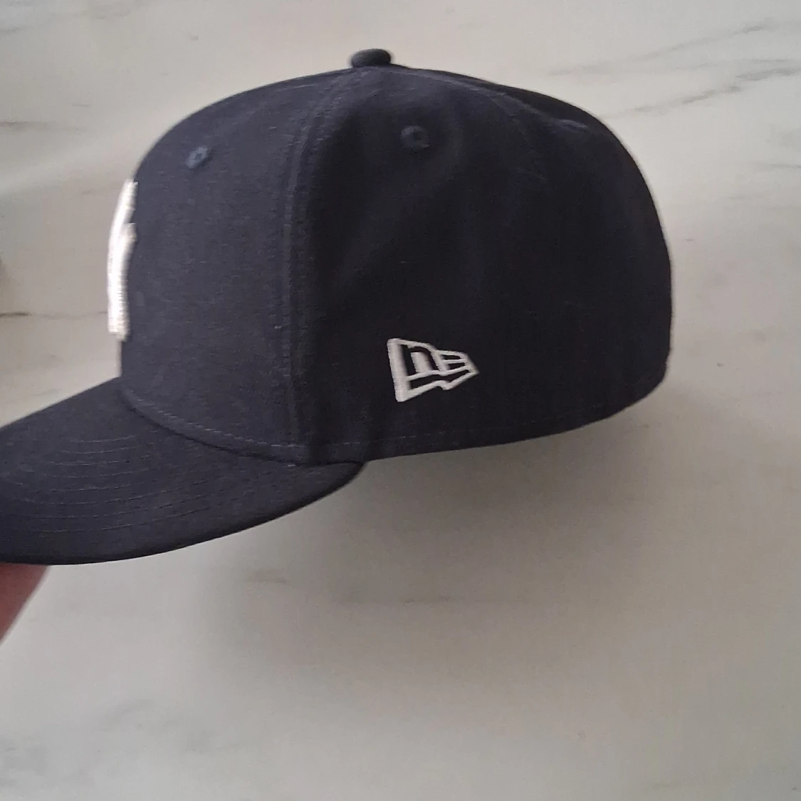 Svart keps från New Era - 2