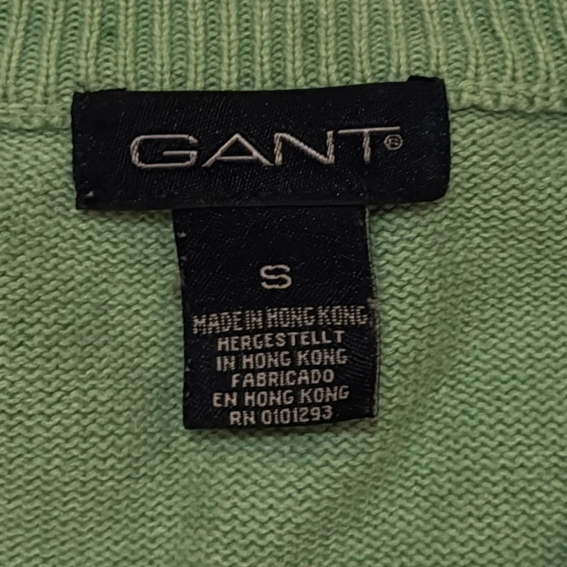 Grön v-ringad tröja från GANT - 2