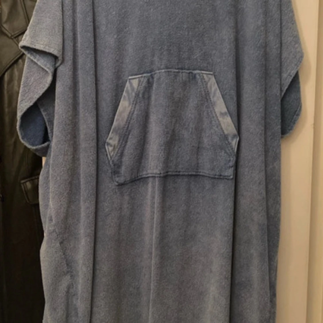 Blå frottéponcho från Finlayson