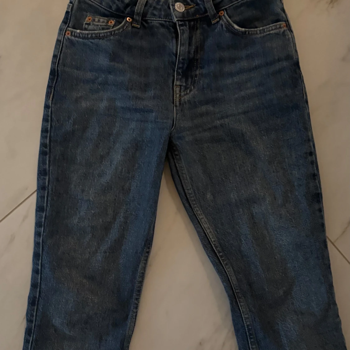 Blå jeans med bootcut - 2