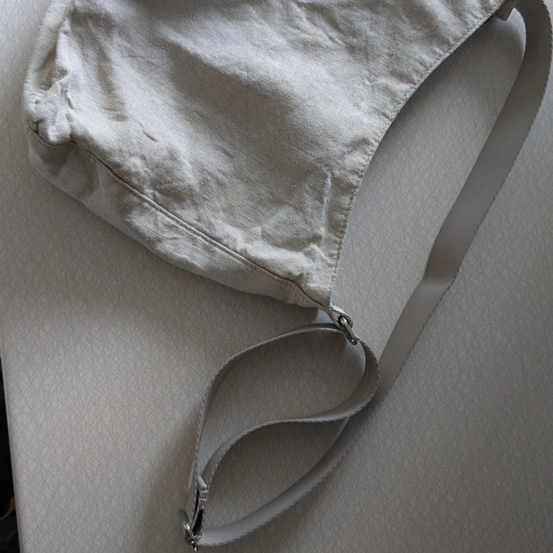 Väska i min från Weekday