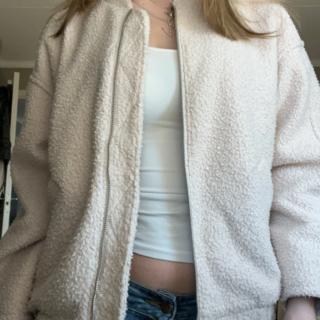 Beige teddyjacka från H&M - 1