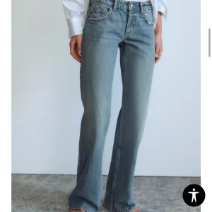 Low waist wide jeans  - Endast provade! 