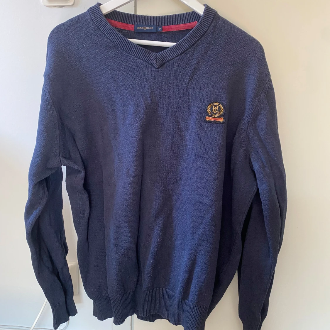 Långärmad stickad tröja