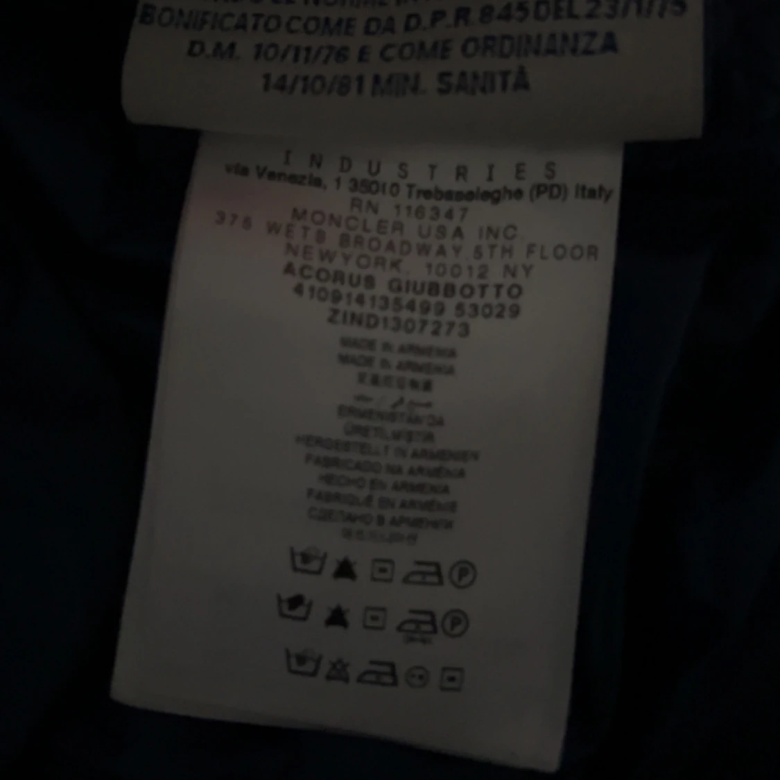 Blå dunjacka från Moncler - 1