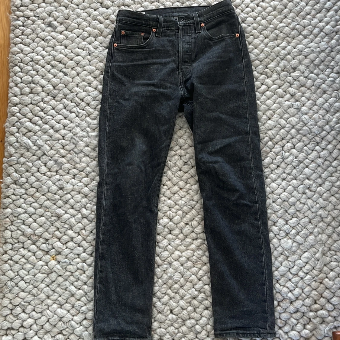Levi's 501 svarta jeans W25 L28