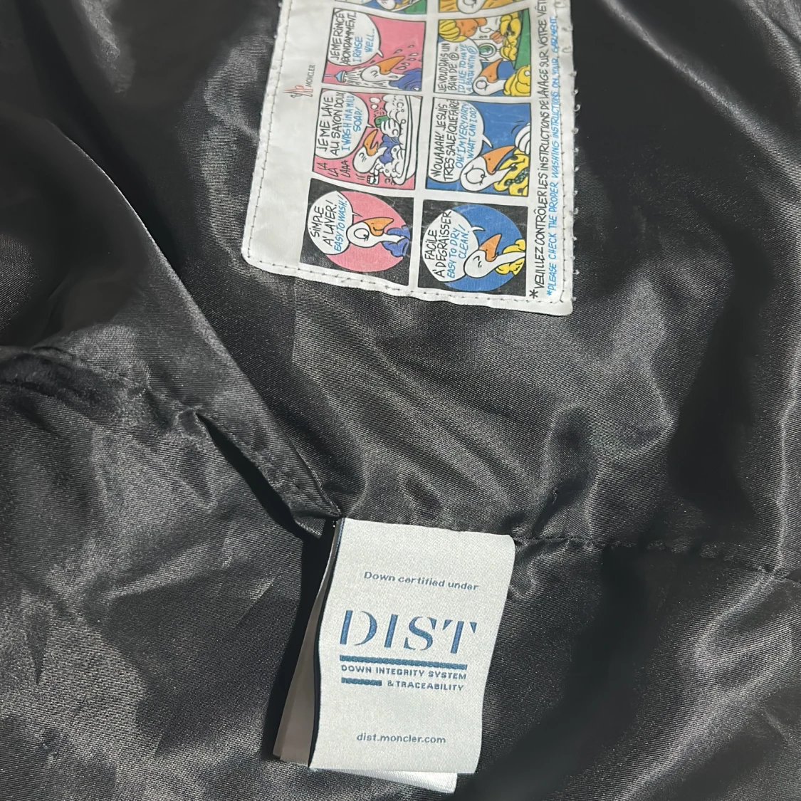 Svart pufferjacka från Moncler - 3