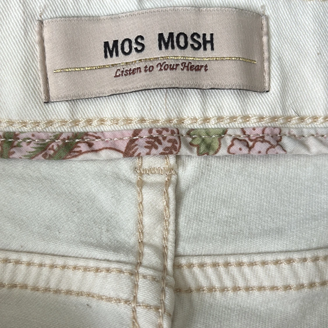 Vita jeansbyxor från Mos Mosh - 2