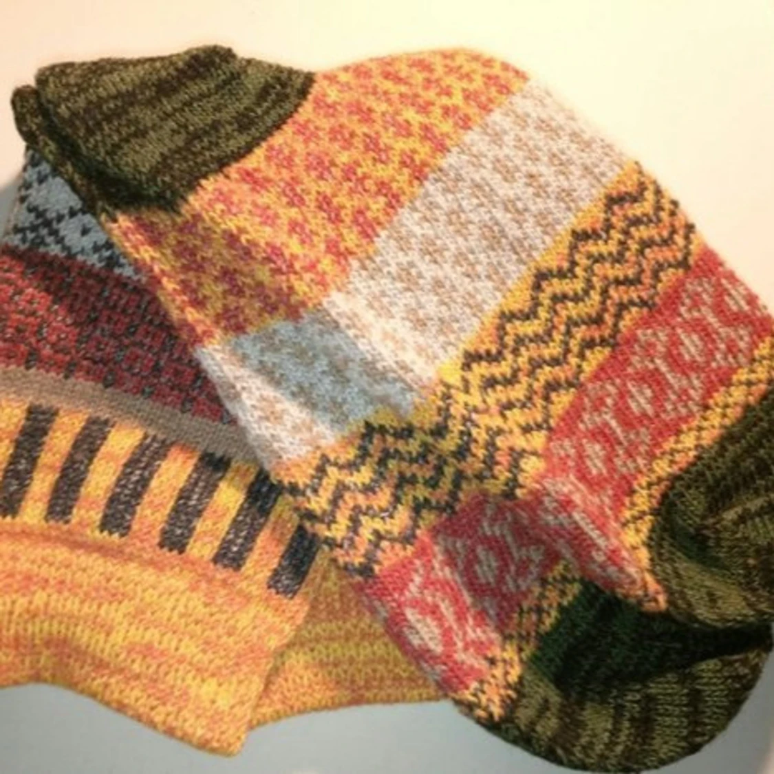 Färgglada mönstrade ullstrumpor - 3