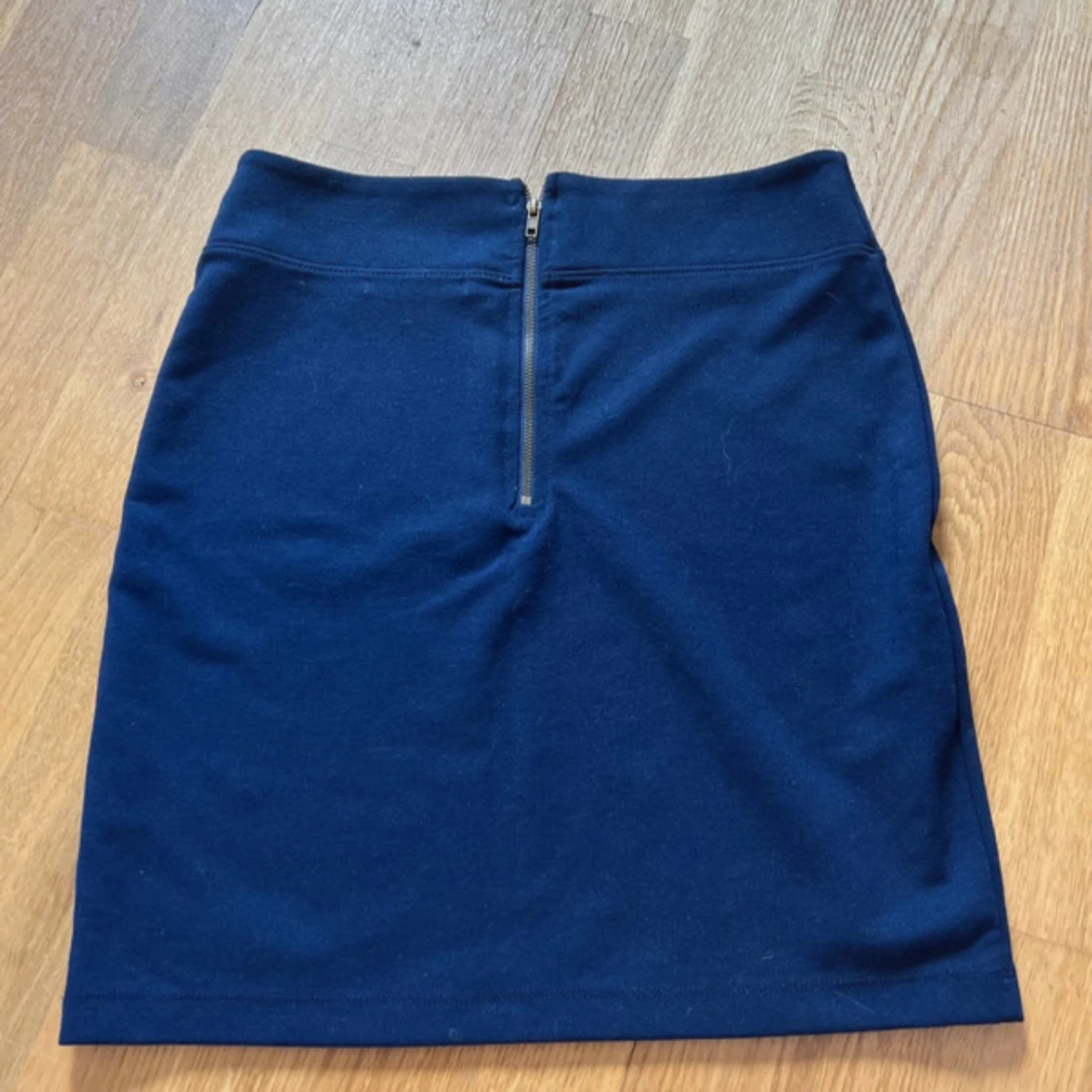 Marinblå kortkjol från Cubus - 1