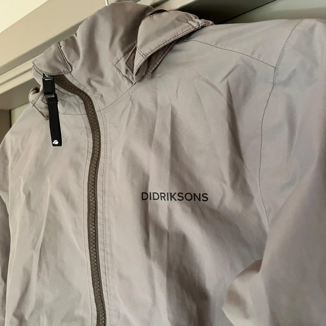 Grå och beige vindjacka Didriksons - 1