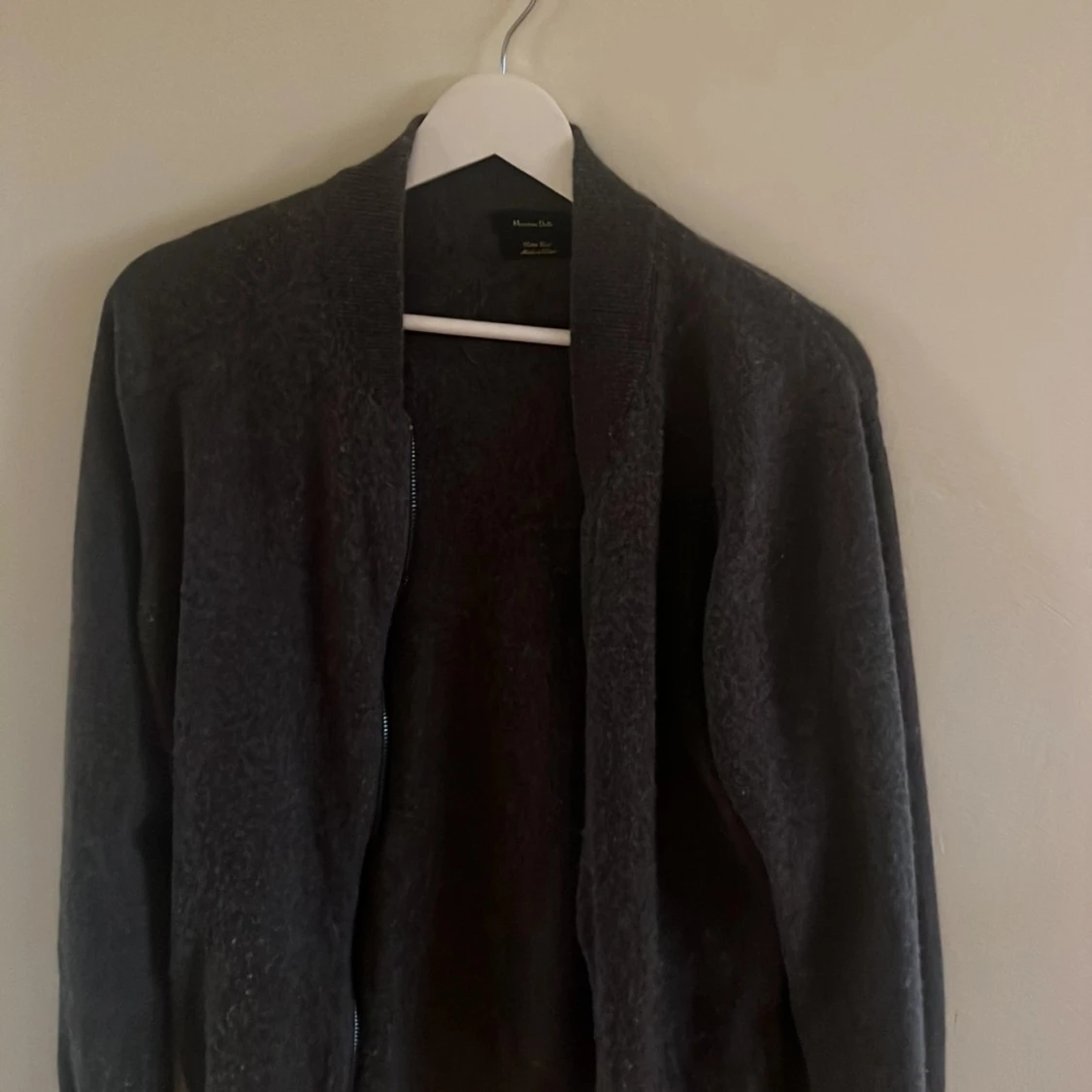 Mörk grå tröja från Massimo Dutti - 90