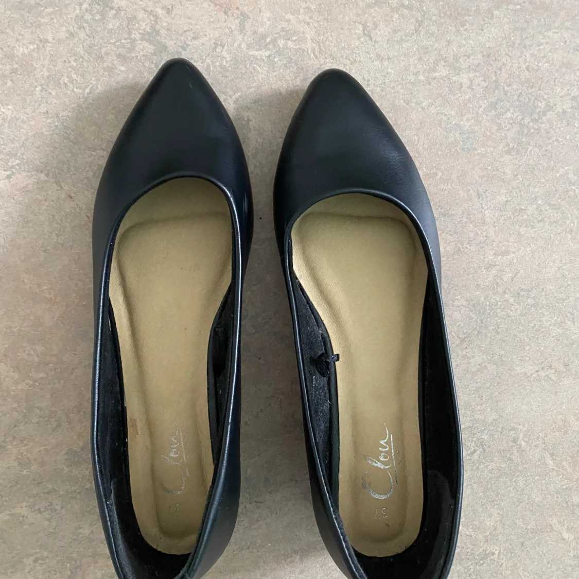 Svarta klackskor  - 1