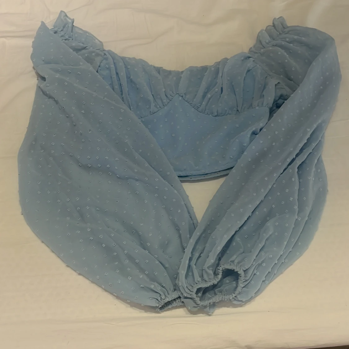 Ljusblå offshoulder topp från SHEIN