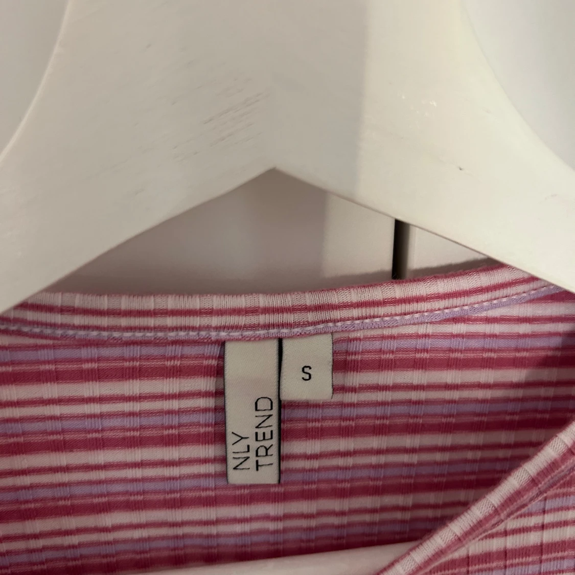 Randig rosa långärmad topp NLY Trend - 1