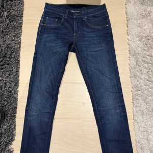 Tiger of sweden jeans - Helt nya Tiger of sweden jeans strlk 32 nypris 1,600kr SÄLJER ÅT MIN POJKVÄN