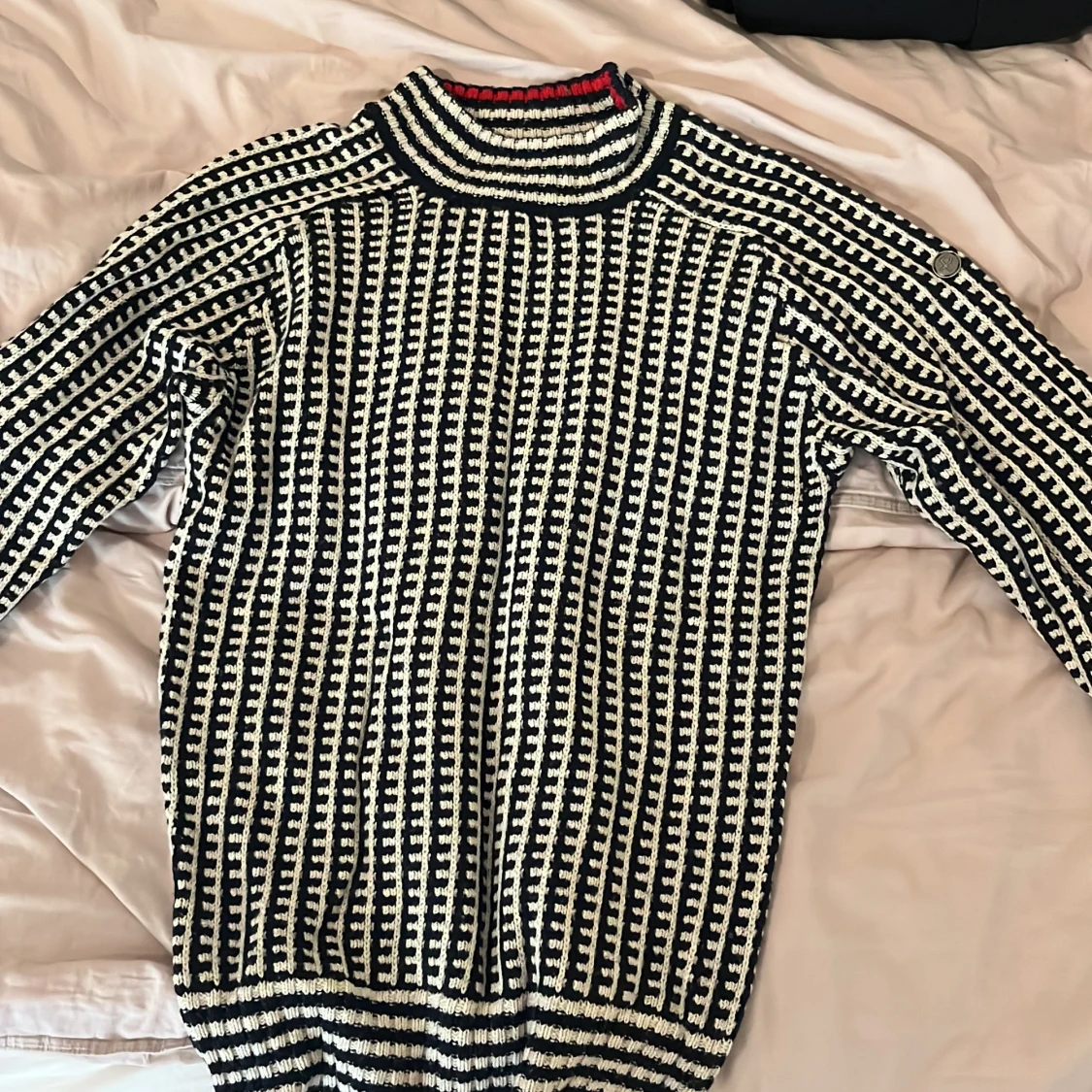 Randig stickad tröja från Pelle P