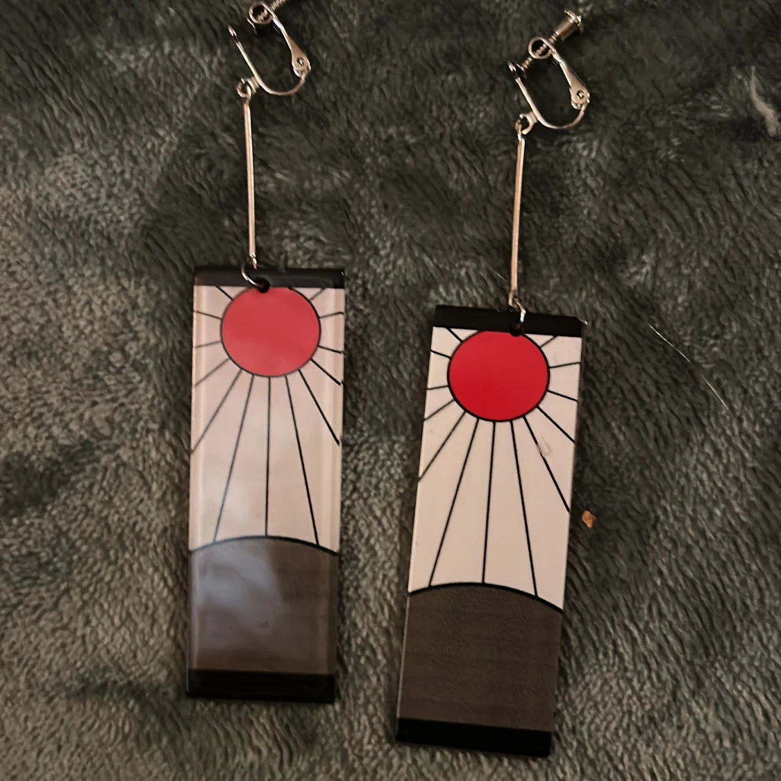 Demon slayer örhängen  - 2