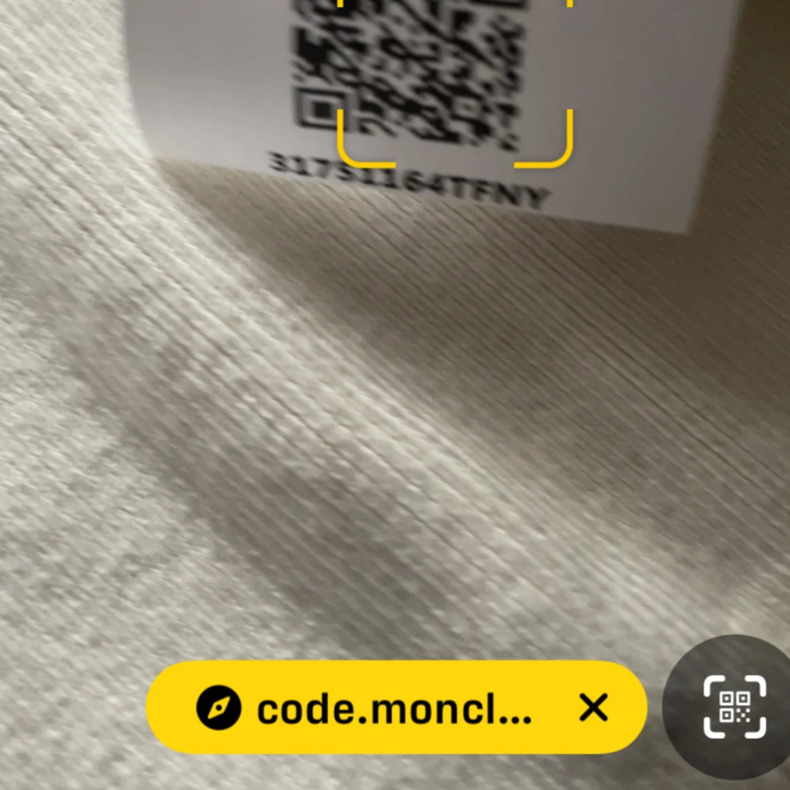 Vit dunväst från Moncler - 2