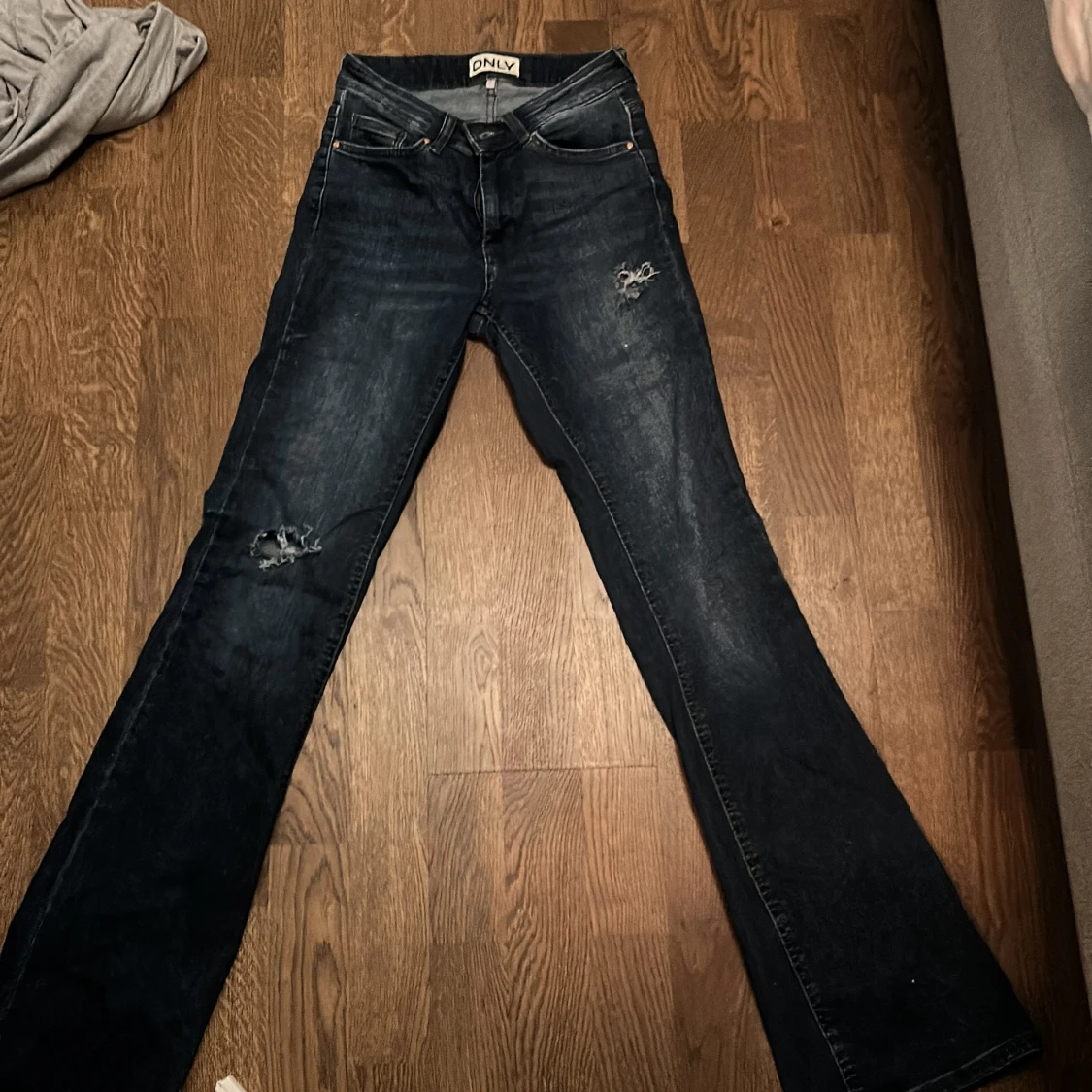 Bootcut jeans från ONLY, mörkblå