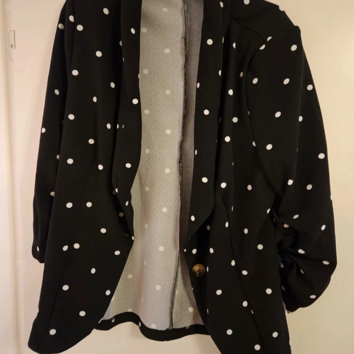 Svart prickig kavaj från SHEIN Curve - 1