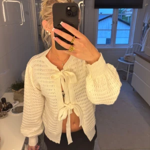 Kofta  - Säljer denna fina kofta. Köpt för 200 säljer för 100🥰