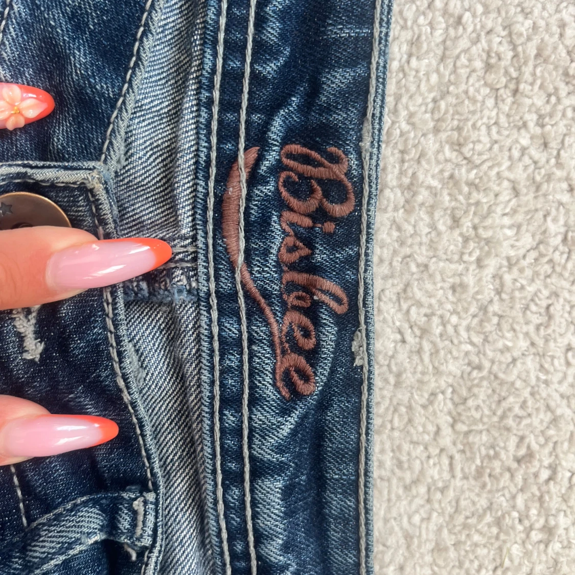 Blå bootcut jeans från BiLee - 2