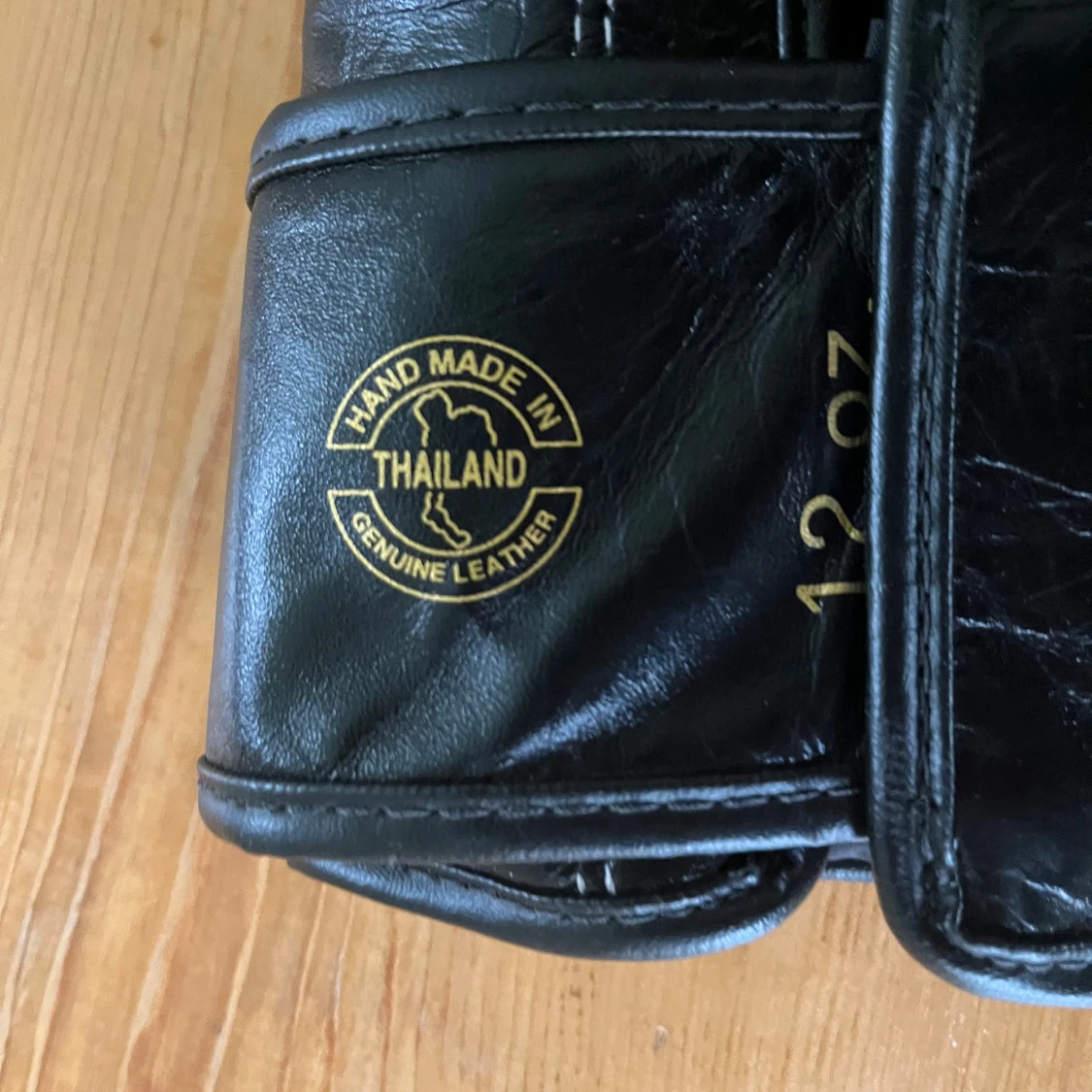 Fairtex Glory BGLG2 Black Kickboxing Glove - 2