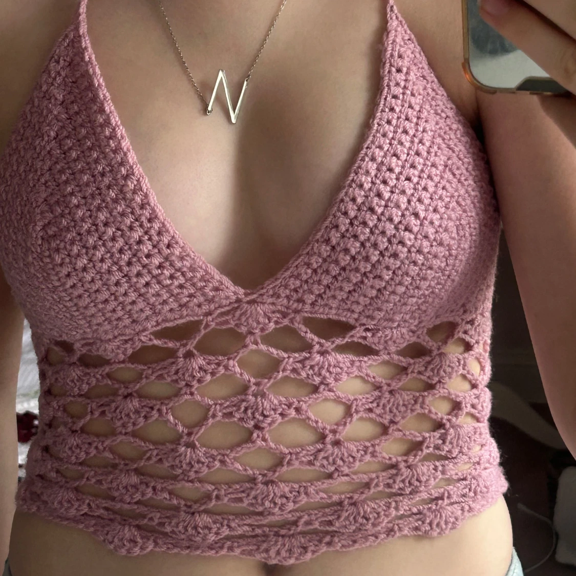 Rosa virkad croppad linnetopp - 1