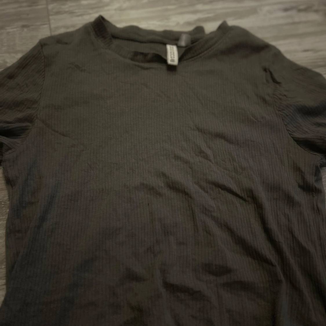 Svart ribbad topp från H&M Divided