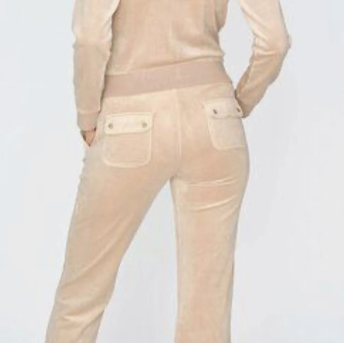 Beiga mjukisbyxor i velour - 1